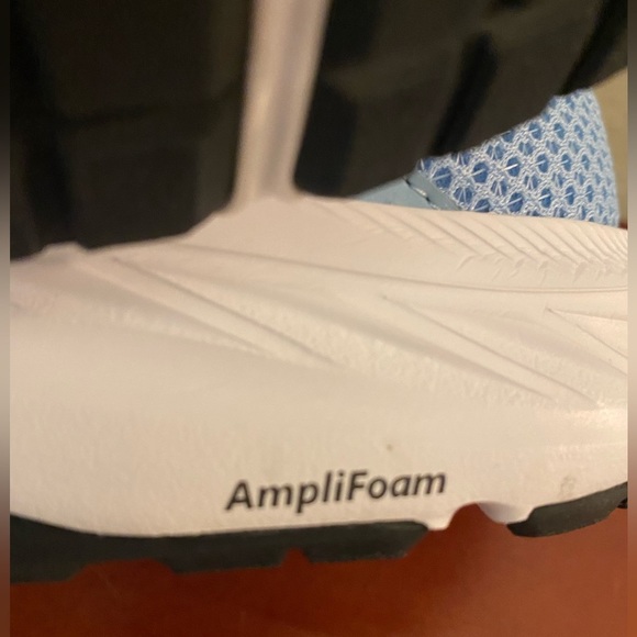 Asics Women’s Gel Contend 5 Running Shoes size 12 new in box - Picture 7 of 9